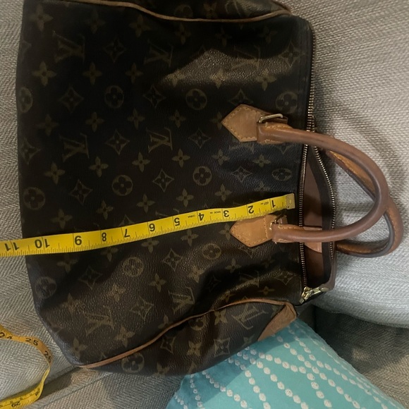 Authentic Louis Vuitton speedy - Picture 9 of 16